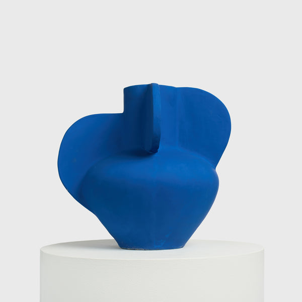 Wing Medium  – Sculptural Concrete Vessel