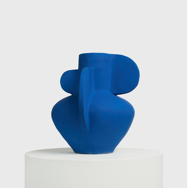Wing Medium  – Sculptural Concrete Vessel