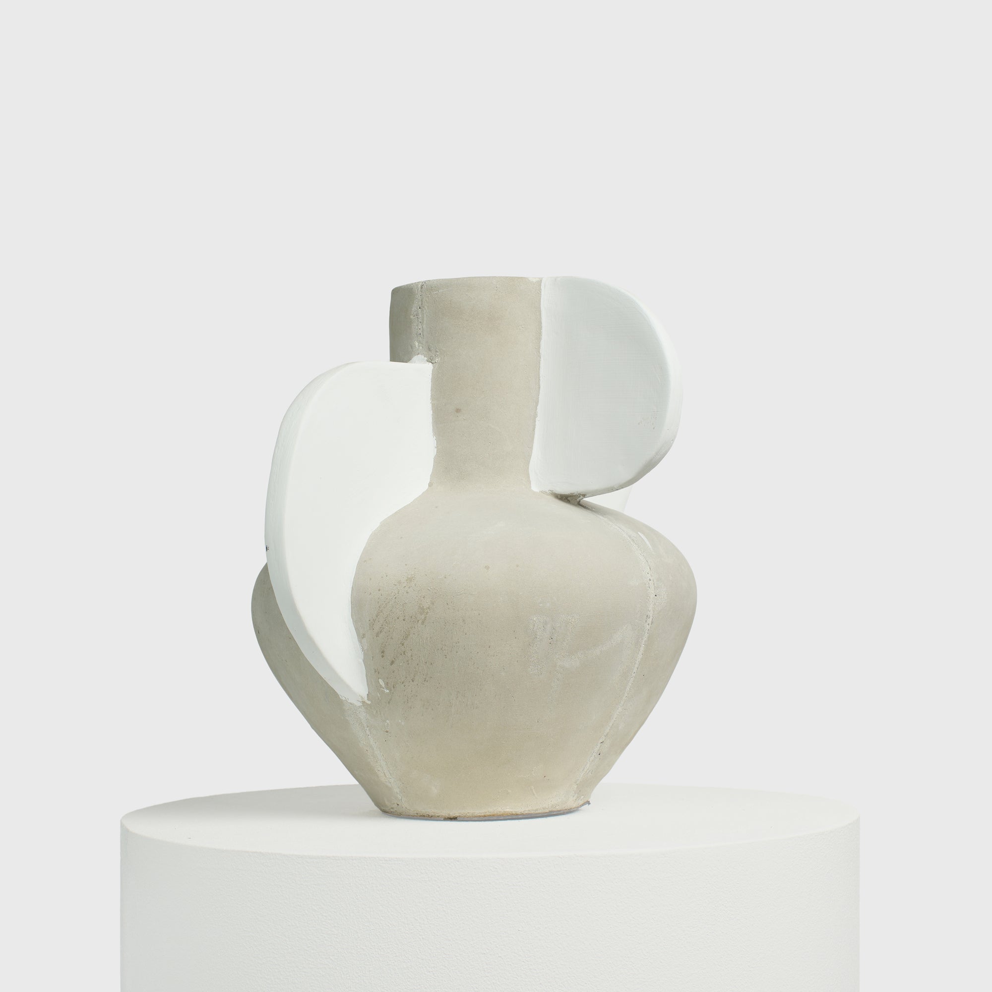 Wing Medium  – Sculptural Concrete Vessel