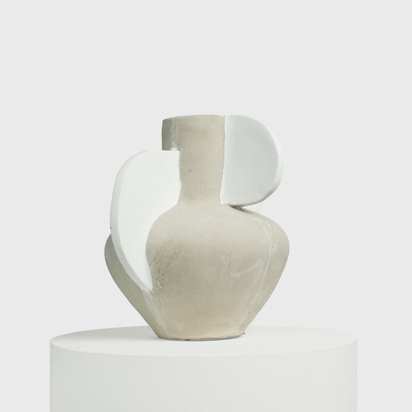 Wing Medium  – Sculptural Concrete Vessel