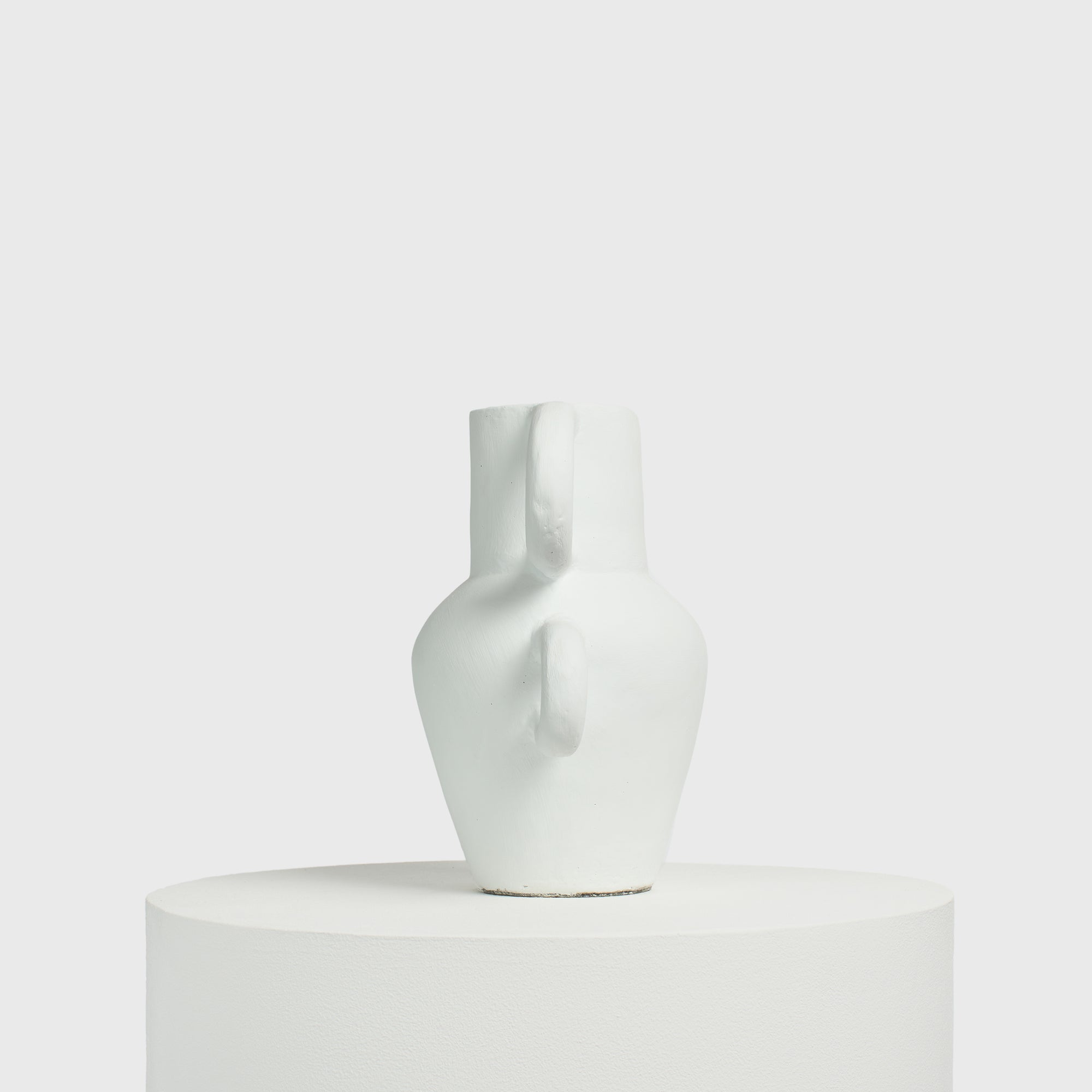 Péta - Cement Sculpture Vessel