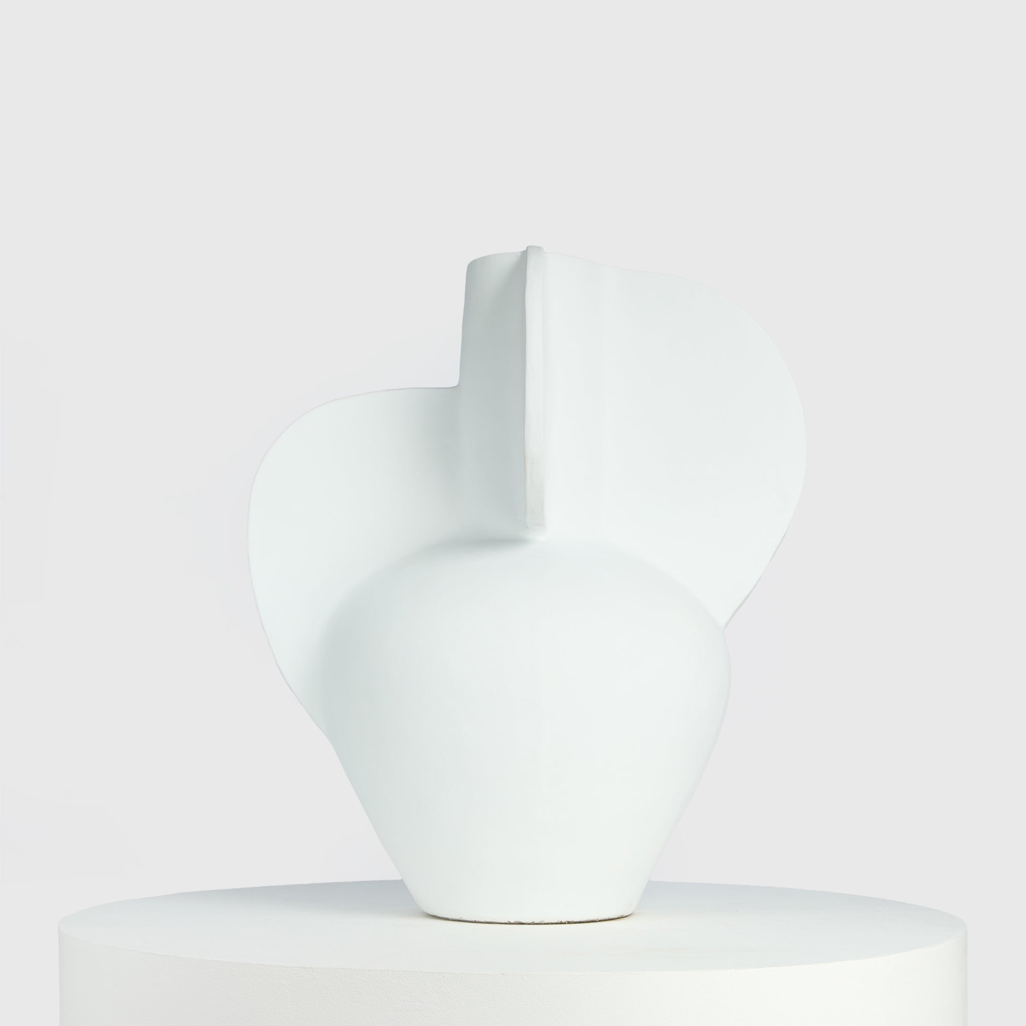 Wing Large – Sculptural Concrete Vessel