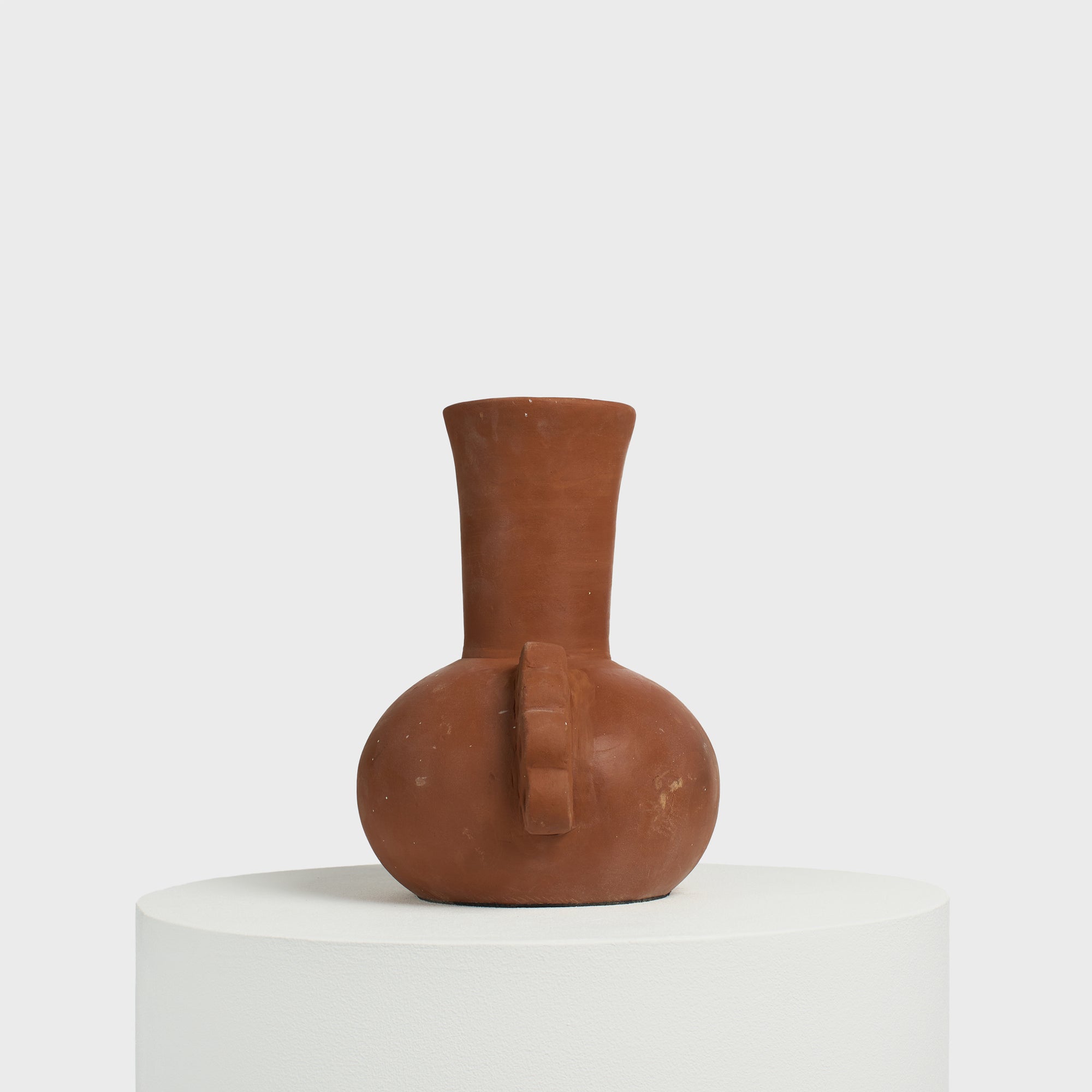 Oria - Sculptural Clay Carafe Vase