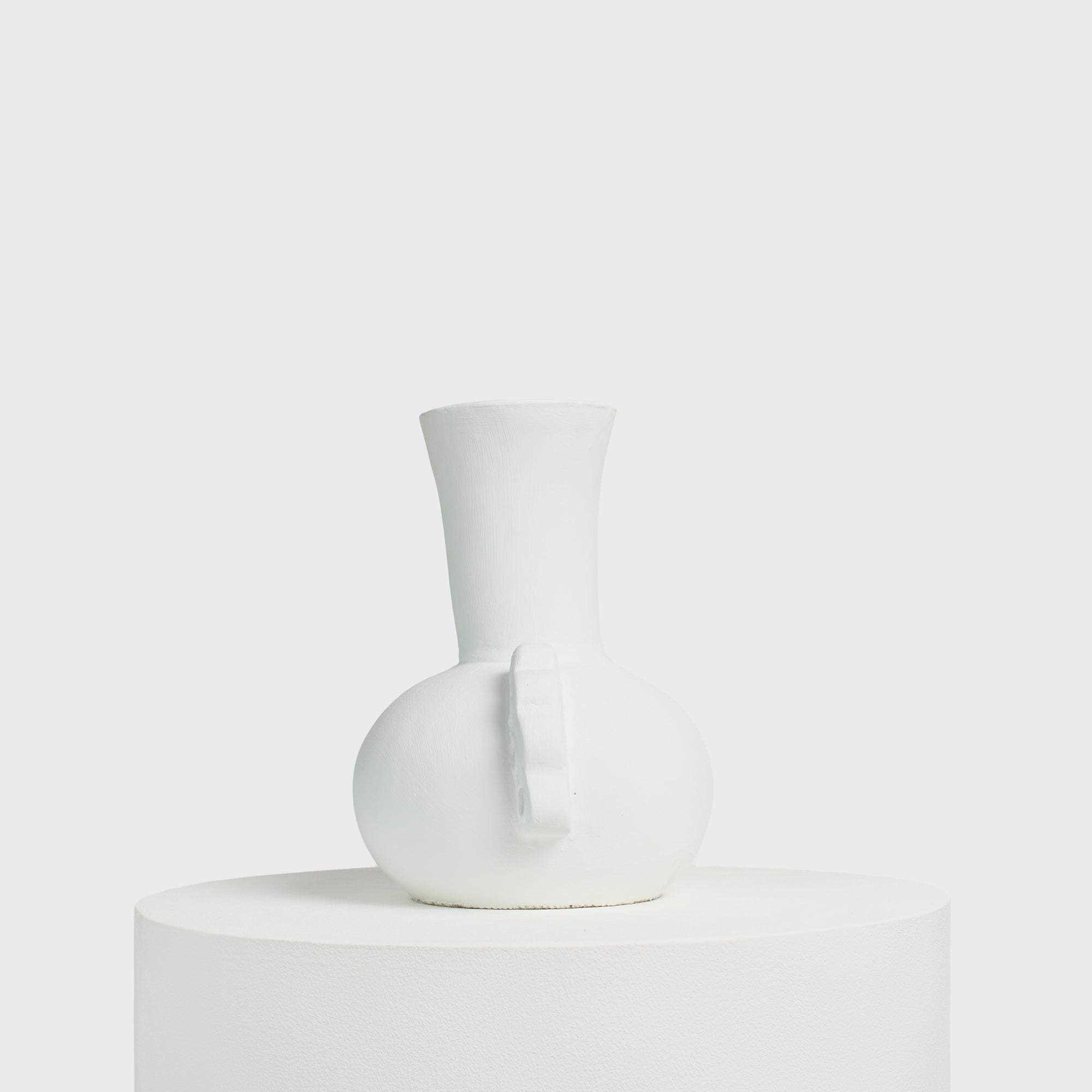 Oria - Sculptural Clay Carafe Vase