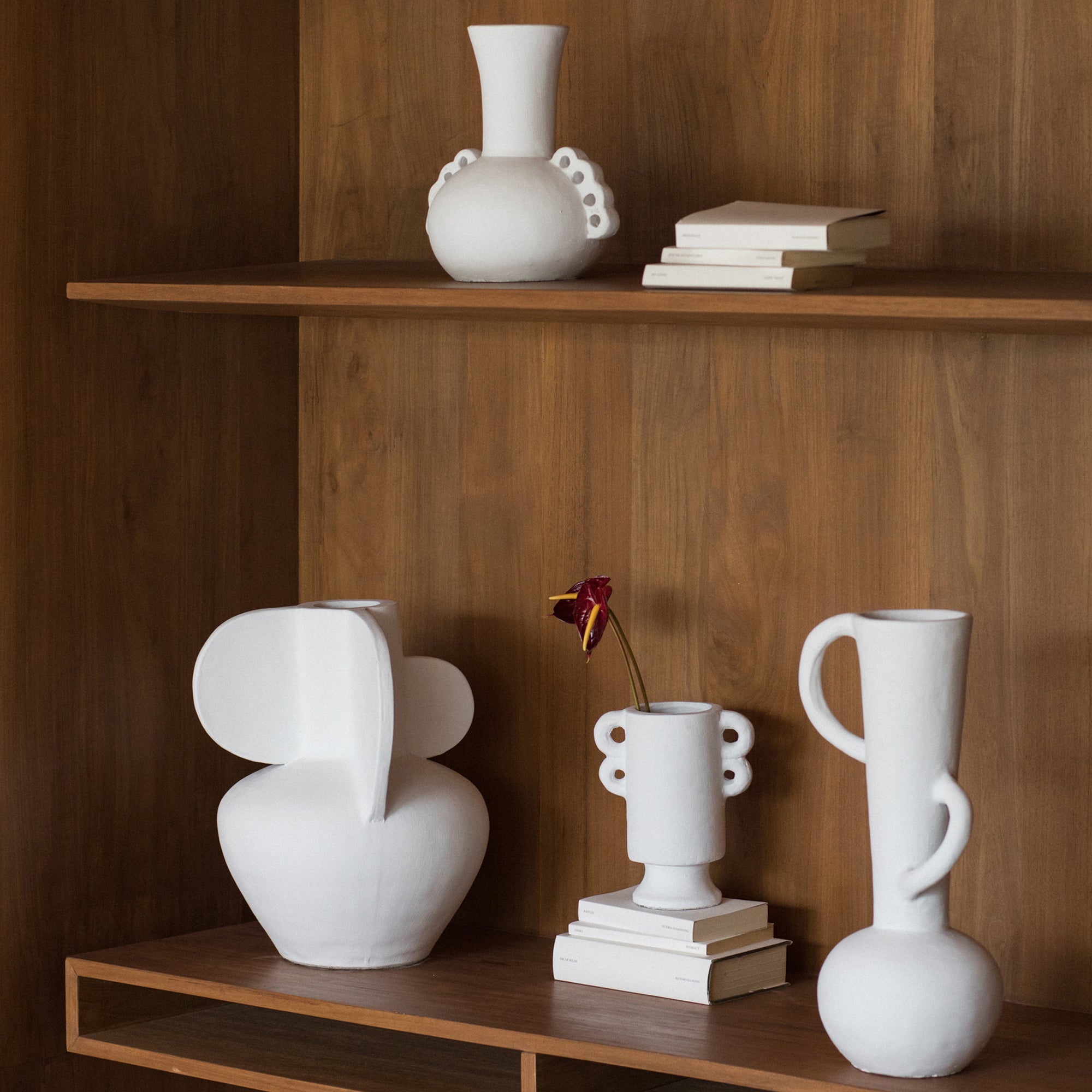 Wing Medium  – Sculptural Concrete Vessel